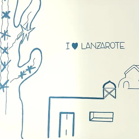 House Near The Sea With Pool * Puerto del Carmen