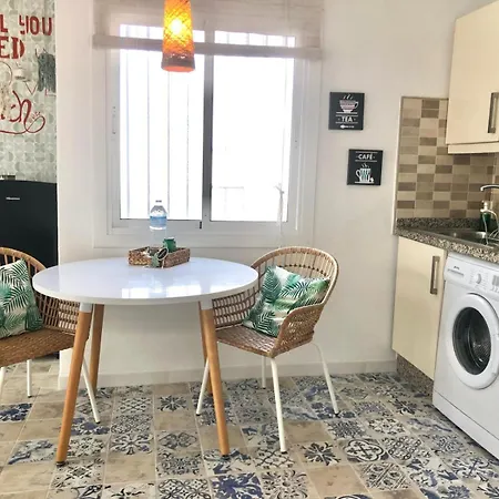 Appartement House Near The Sea With Pool