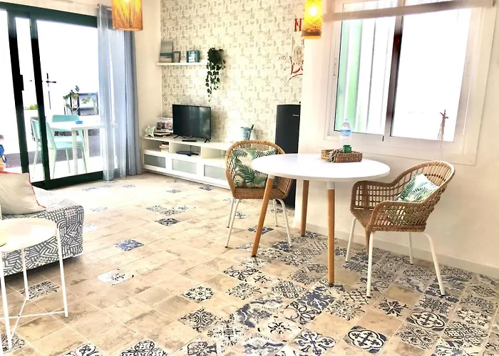 House Near The Sea With Pool