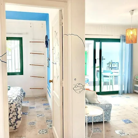 House Near The Sea With Pool