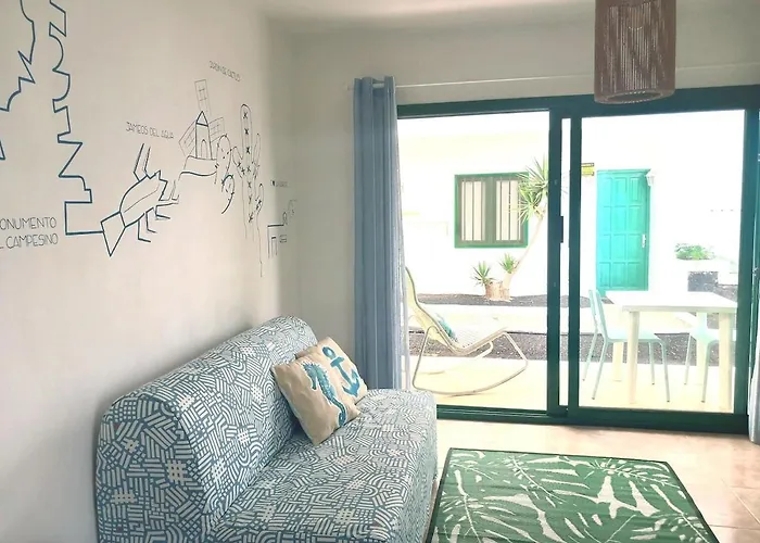 House Near The Sea With Pool Διαμέρισμα