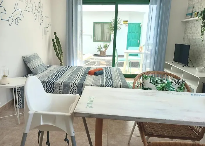 Апартаменти House Near The Sea With Pool *